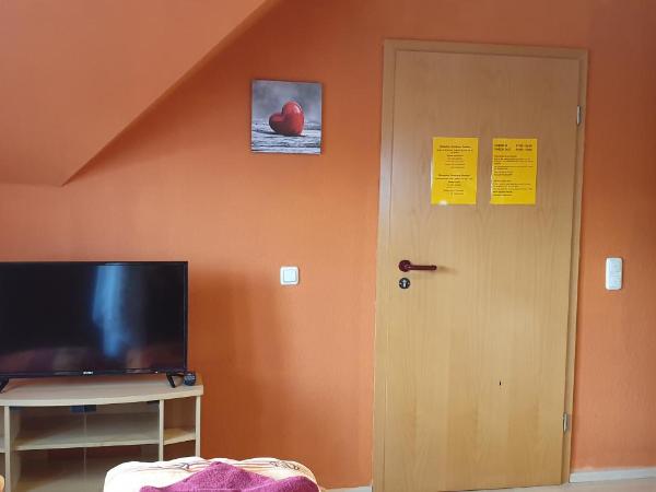 Gasthaus Pavillon : photo 7 de la chambre chambre double standard avec salle de bains commune