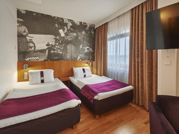 Holiday Inn Helsinki-Vantaa Airport, an IHG Hotel : photo 4 de la chambre chambre premium avec 2 lits simples