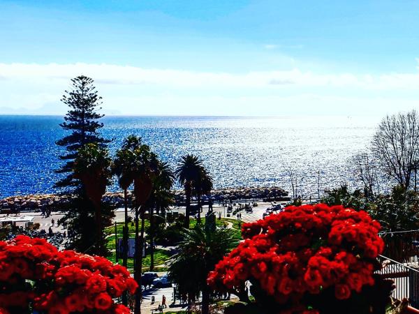 Calabritto Suite : photo 10 de la chambre chambre double deluxe - vue sur mer