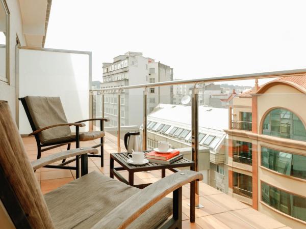 Hesperia A Coruña Centro : photo 2 de la chambre chambre standard avec terrasse