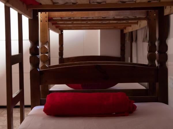 Hostel Calábria na Vila Madalena junto a alegria da Vila : photo 5 de la chambre lit dans dortoir mixte de 8 lits