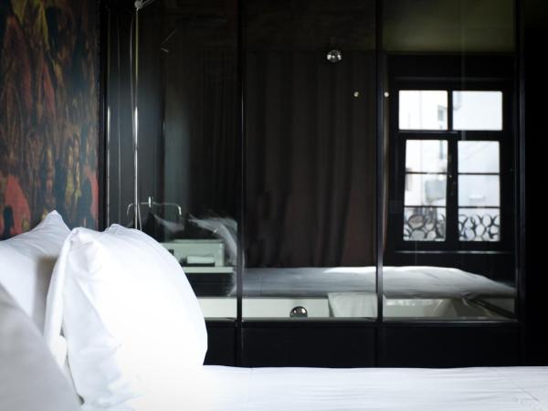 HotelO Kathedral : photo 6 de la chambre chambre double de luxe avec climatisation - vue sur cathédrale