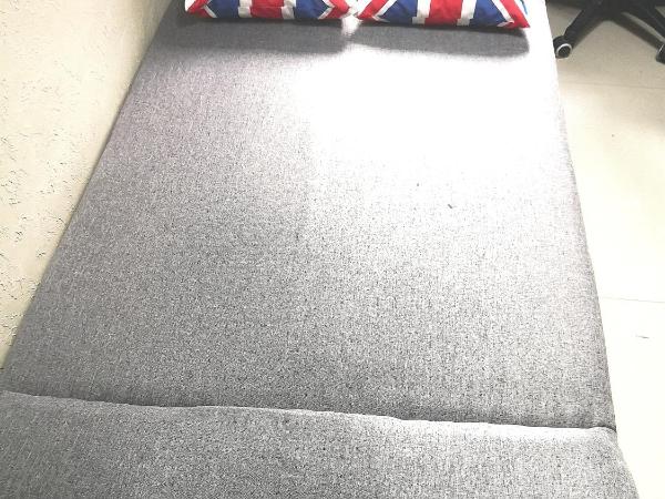 Youth Space : photo 1 de la chambre single bed in living room