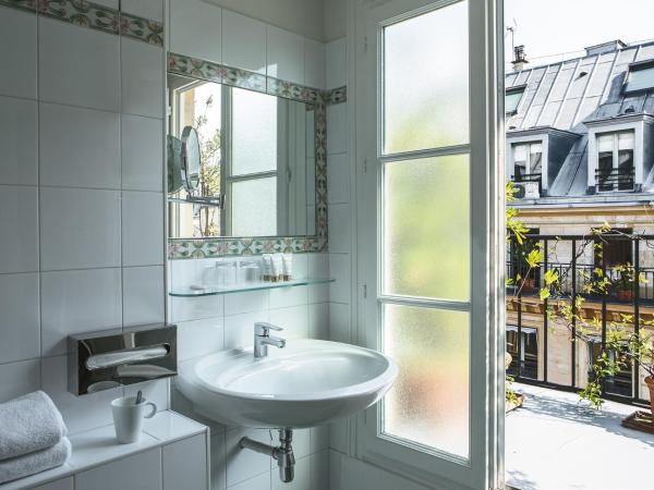 Hôtel Mansart - Esprit de France : photo 5 de la chambre chambre supérieure avec terrasse