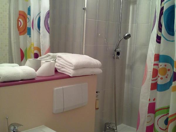 Contact Hôtel Come Inn : photo 7 de la chambre chambre familiale (2 adultes et 2 enfants)