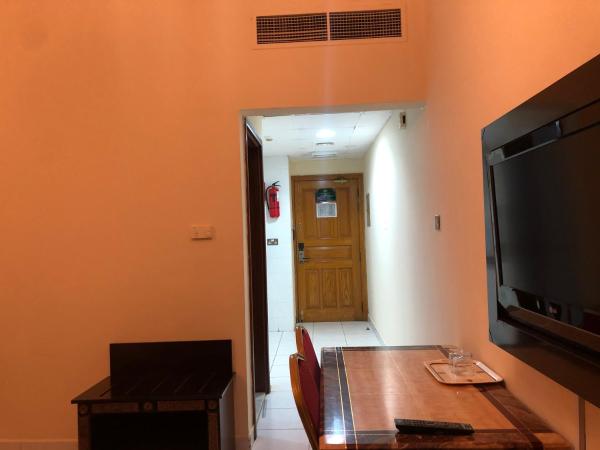 New Royal Mark Hotel Apartments : photo 7 de la chambre studio avec balcon