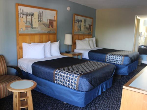 Tampa Inn Near Busch Gardens : photo 3 de la chambre hébergement de luxe 2 lits doubles - non-fumeurs