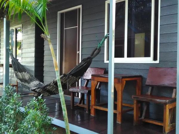 Lanta New Coconut Bungalow : photo 2 de la chambre bungalow lit double avec climatisation 