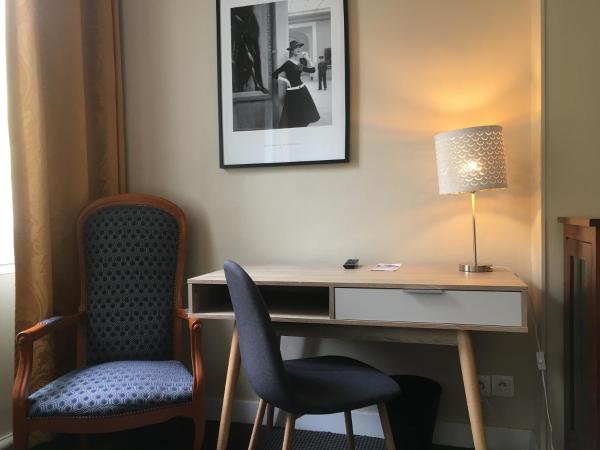 Hotel Mirabeau : photo 5 de la chambre chambre quadruple