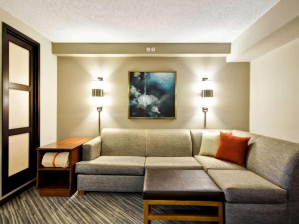 Hyatt Place Albuquerque Uptown : photo 4 de la chambre chambre avec 2 lits doubles et canapé-lit