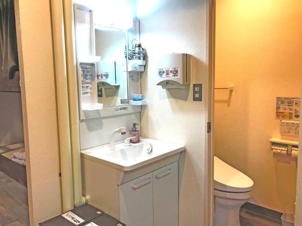 Clover House Sapporo : photo 10 de la chambre chambre familiale avec douche 