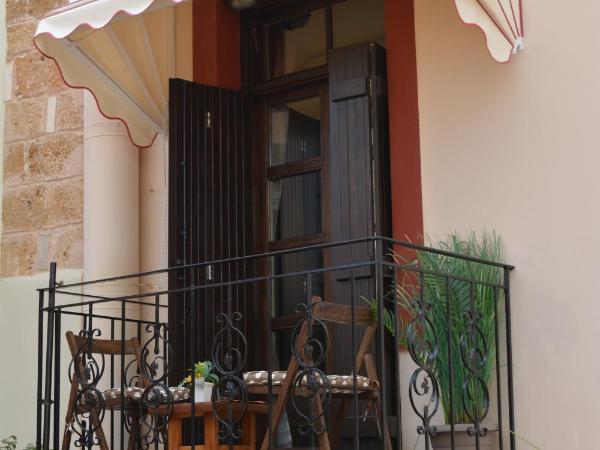 Enetiko Rooms : photo 3 de la chambre chambre double ou lits jumeaux avec balcon