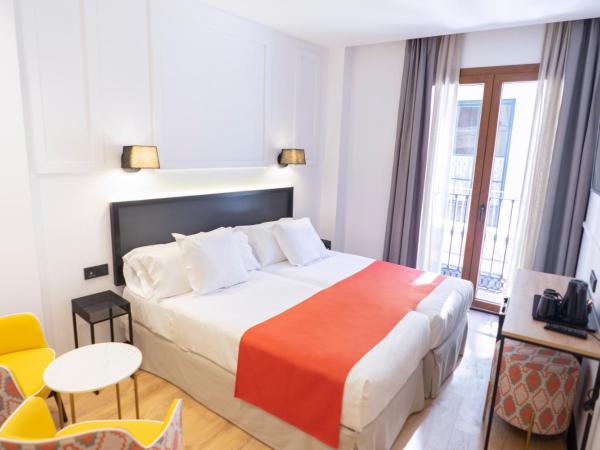 Hotel Boutique Puerta de las Granadas : photo 2 de la chambre hébergement Élégance - vue sur côte de gomérez