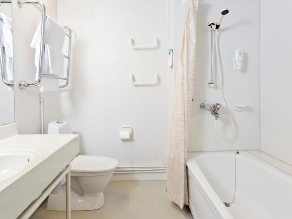 Hotel Nuuksio - Conferences and events : photo 7 de la chambre chambre lits jumeaux standard