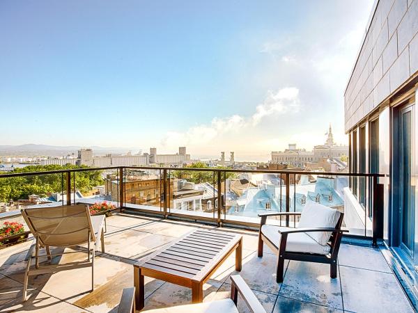 Monsieur Jean - Hôtel Particulier : photo 2 de la chambre suite avec balcon - vue sur ville