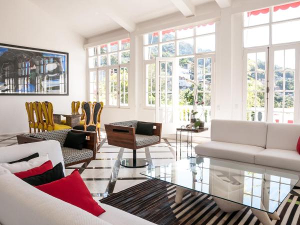 Prestige Property - Da Costa : photo 6 de la chambre chambre lit king-size avec balcon