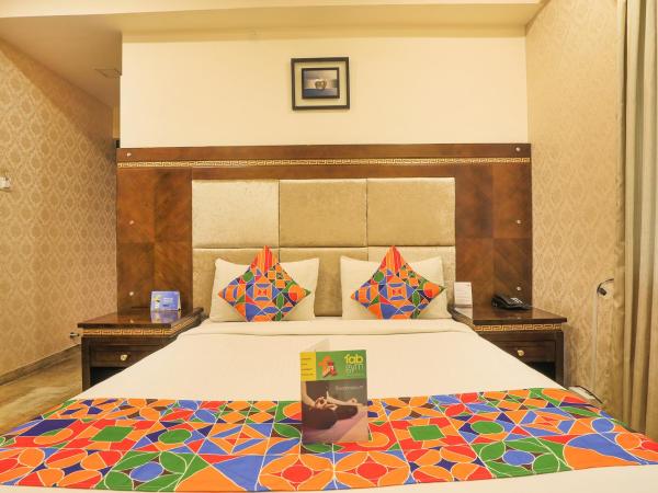 FabHotel Frazer Suites Pulikeshi Nagar : photo 2 de la chambre chambre deluxe