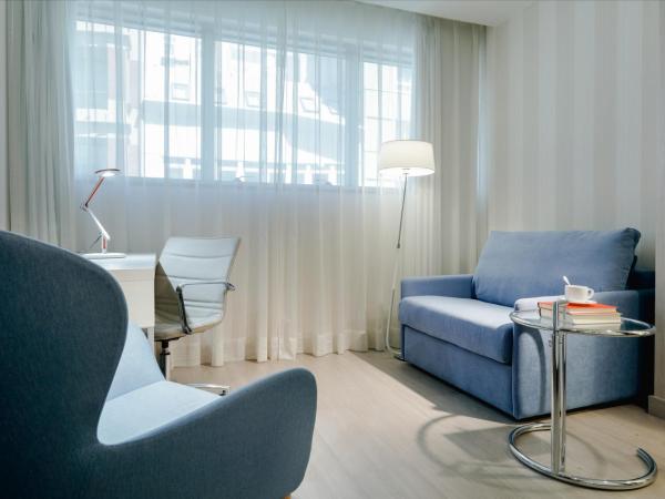 Hesperia A Coruña Centro : photo 4 de la chambre chambre double ou lits jumeaux supérieure