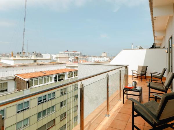 Hesperia A Coruña Centro : photo 2 de la chambre suite junior avec terrasse