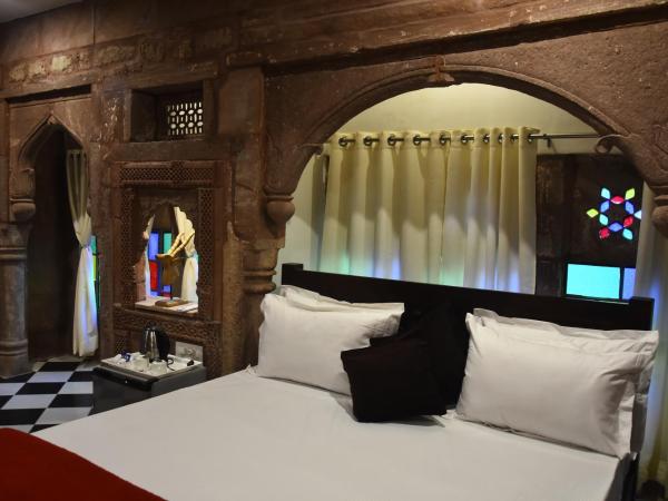 The Kutumb Villa - A Heritage Home Stay : photo 4 de la chambre chambre lit queen-size deluxe