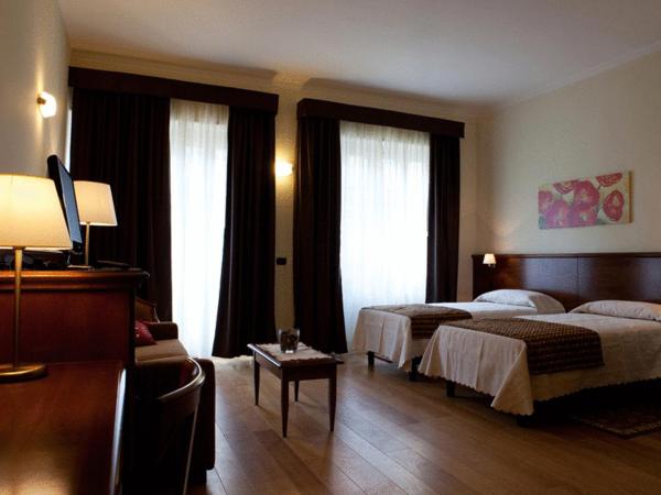 Hotel & Residence Torino Centro - Stazione Porta Susa : photo 3 de la chambre chambre quadruple