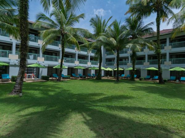 The Briza Beach Resort, Khao Lak SHA Extra Plus : photo 1 de la chambre hébergement de luxe avec jardin et terrasse