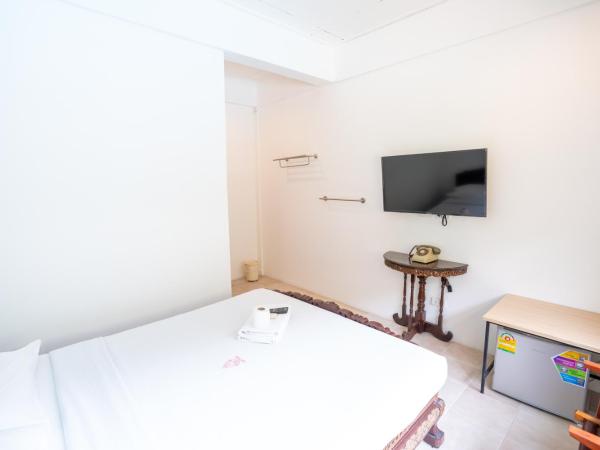 Lai Thai Guest House : photo 2 de la chambre chambre double ou lits jumeaux standard