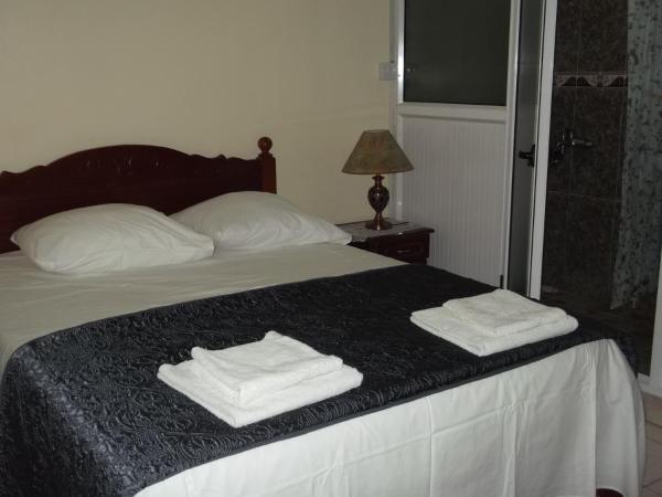 Luxor Residence Guesthouse : photo 7 de la chambre chambre double avec salle de bains privative