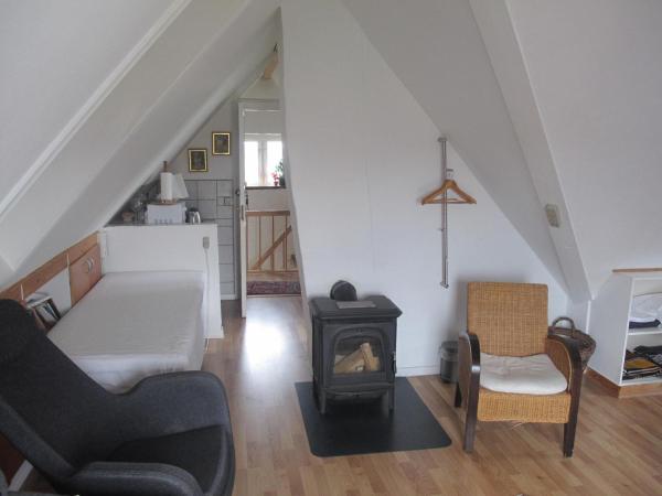 Guesthouse Sharon Aarhus : photo 7 de la chambre chambre quadruple avec balcon 