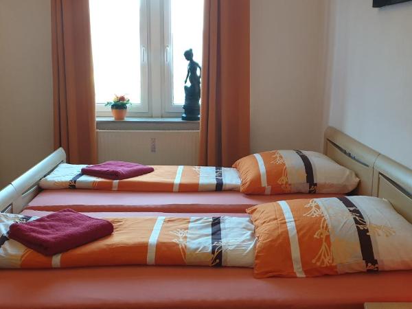 Gasthaus Pavillon : photo 3 de la chambre chambre lits jumeaux standard