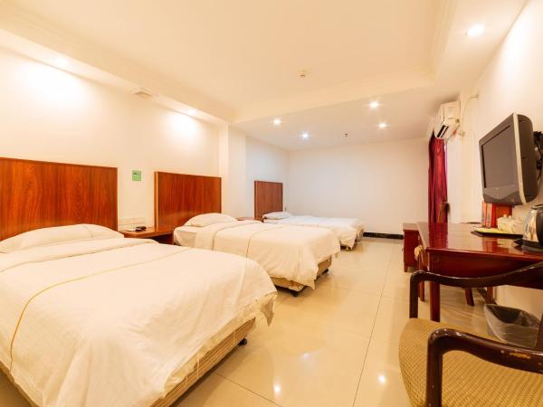 Guangzhou Junshan Hotel - Shuttle bus for Canton Fair : photo 4 de la chambre chambre triple standard