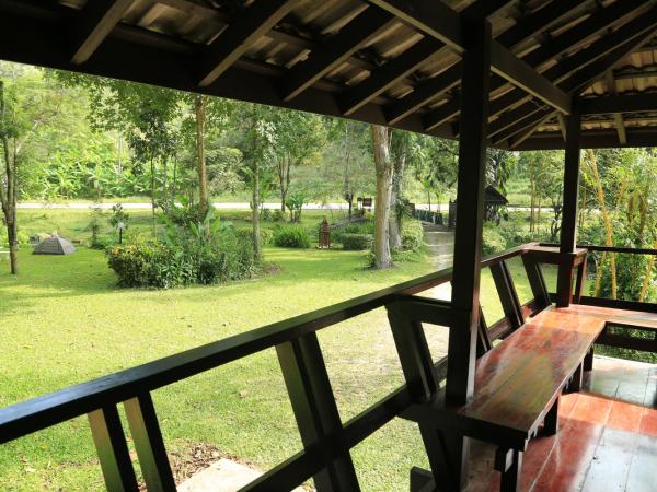 Villa Darakorn Hill Country House : photo 7 de la chambre bungalow - vue sur jardin