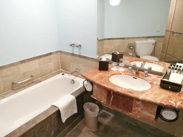 Thistle Johor Bahru : photo 9 de la chambre chambre lit king-size exécutive