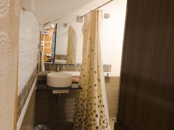 Mrugavani Resort & Spa : photo 2 de la chambre cabane dans les arbres