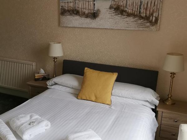 Brig O'Doon Guest House : photo 6 de la chambre chambre double avec salle de bains privative