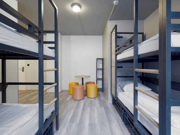 a&o Düsseldorf Hauptbahnhof : photo 1 de la chambre lit dans dortoir 6 lits