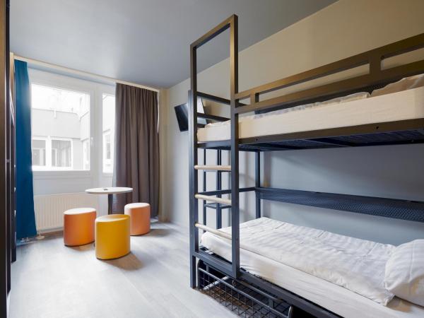 a&o Düsseldorf Hauptbahnhof : photo 4 de la chambre lit dans dortoir 6 lits