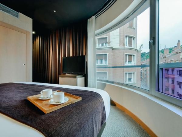 Hesperia Bilbao : photo 3 de la chambre suite junior