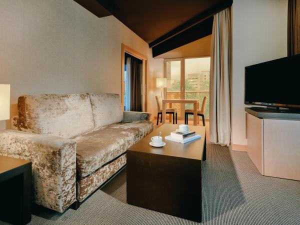 Hesperia Bilbao : photo 5 de la chambre suite junior avec vue