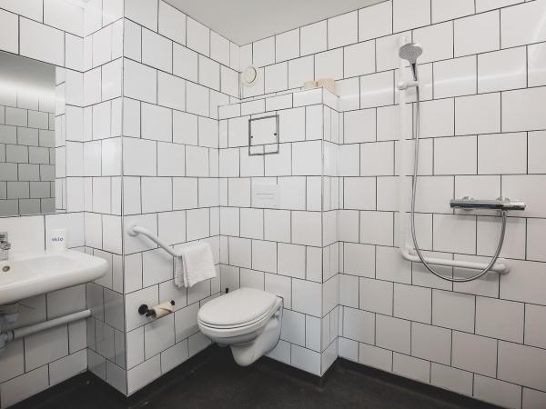 Eklo Clermont Ferrand Centre Gare : photo 4 de la chambre chambre familiale