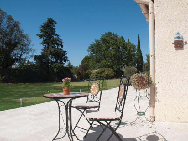 Vintage Provence : photo 4 de la chambre studio avec vue sur jardin