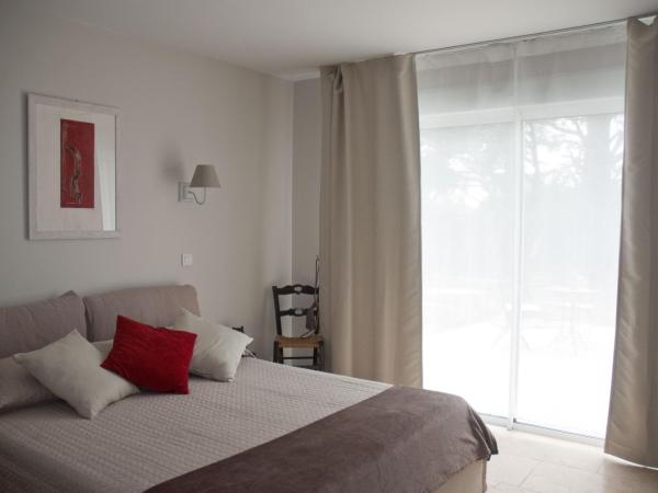 Vintage Provence : photo 7 de la chambre studio avec vue sur jardin