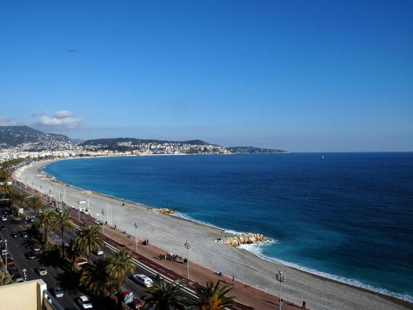 Aparthotel Adagio Nice Promenade des Anglais : photo 7 de la chambre appartement 1 chambre avec vue sur mer (6 adultes)