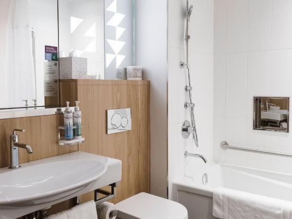 Alt Hotel Saskatoon : photo 1 de la chambre chambre avec 2 grands lits queen-size