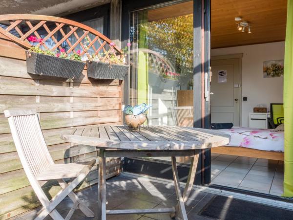 Homestay Gent-Merelbeke self check-in service : photo 10 de la chambre chambre simple - vue sur jardin
