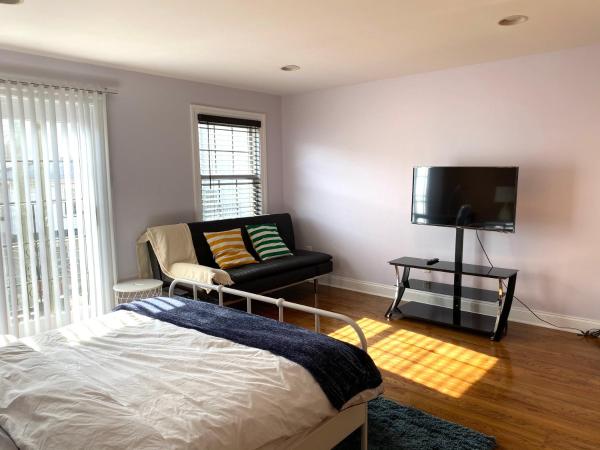 Alina & Fanny - Philadelphia 1210 Mt Vernon St : photo 4 de la chambre chambre lit queen-size deluxe
