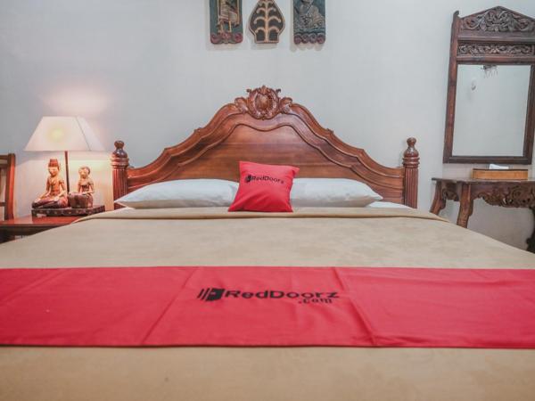 RedDoorz near Galeria Mall 2 : photo 3 de la chambre chambre double