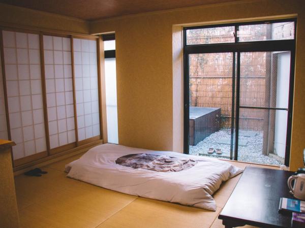 和正堂・禅 : photo 1 de la chambre chambre quadruple avec douche