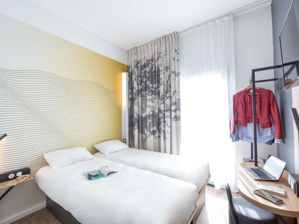 B&B HOTEL Sainte-Maxime Golfe de Saint Tropez : photo 1 de la chambre chambre lits jumeaux standard
