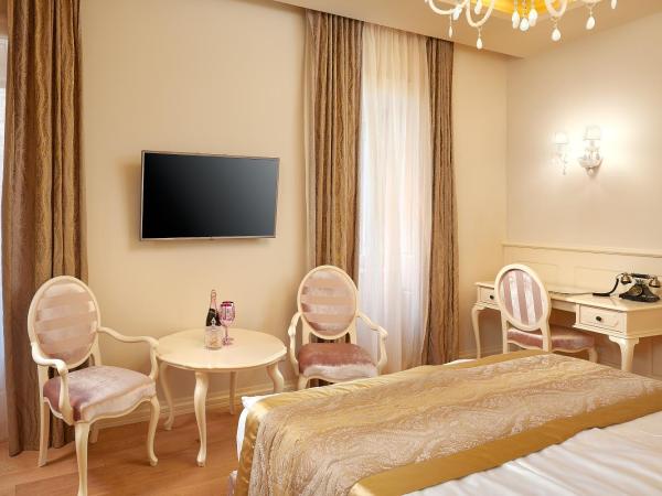 Piazza Heritage Hotel : photo 7 de la chambre chambre double deluxe